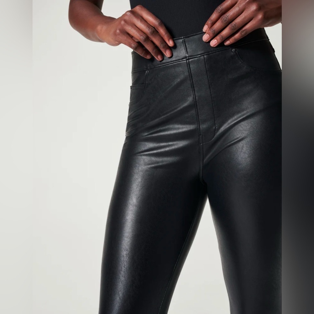 NWOT Spanx Leather Like Skinny Ankle Pant Medium Item# 8M - Picture 4 of 11